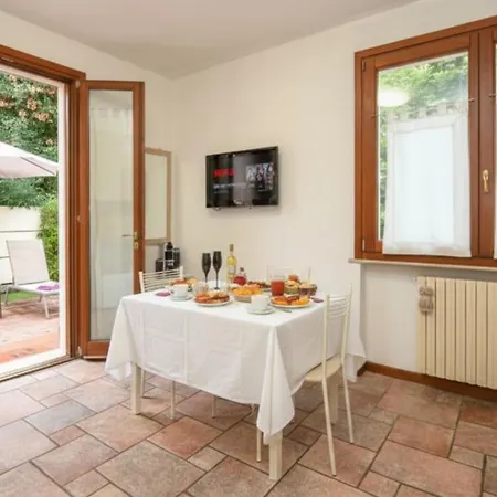 Garden & Pool Desenzanoloft Official Partner Homes & By Marriott Bonvoy