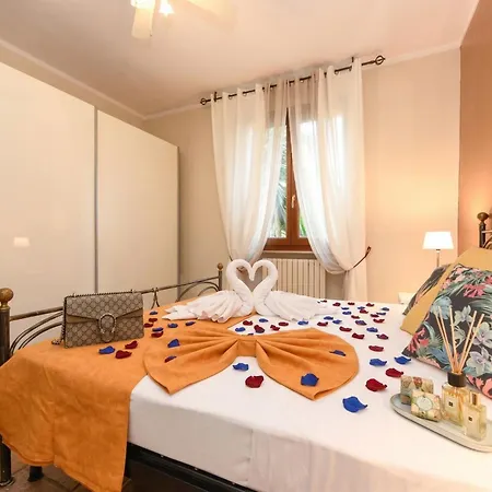 Garden & Pool Desenzanoloft Official Partner Homes & By Marriott Bonvoy Дезенцано-дель-Гарда